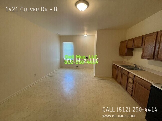 Building Photo - 1421 Culver Dr