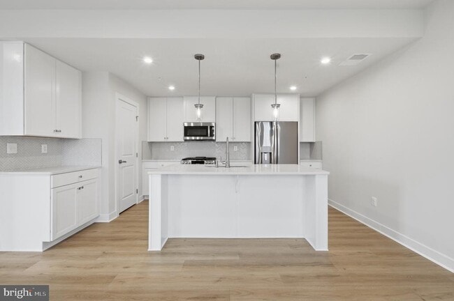Building Photo - 14421 Albemarle Point Pl