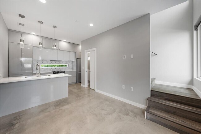 Building Photo - 2108 Tillery St