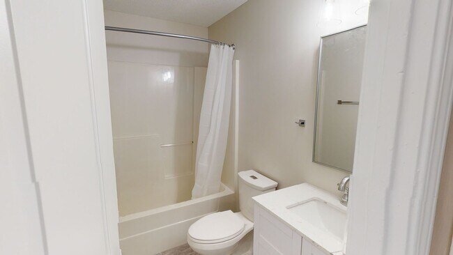 Building Photo - Free Months Rent! Beautiful 1-Bedroom West...