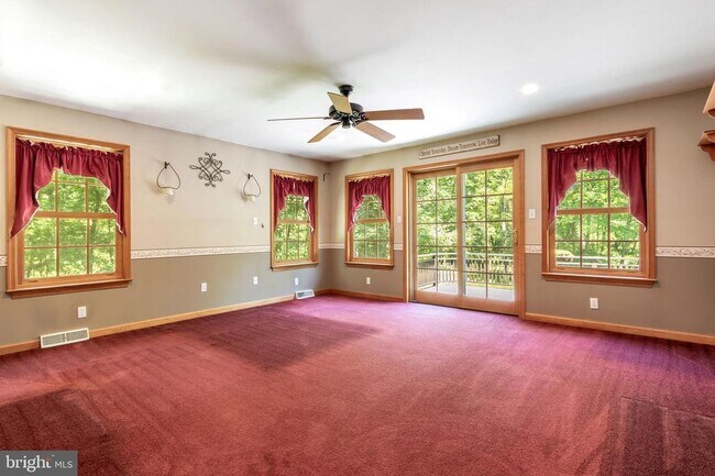 Building Photo - 1577 Chestnut Ridge Rd