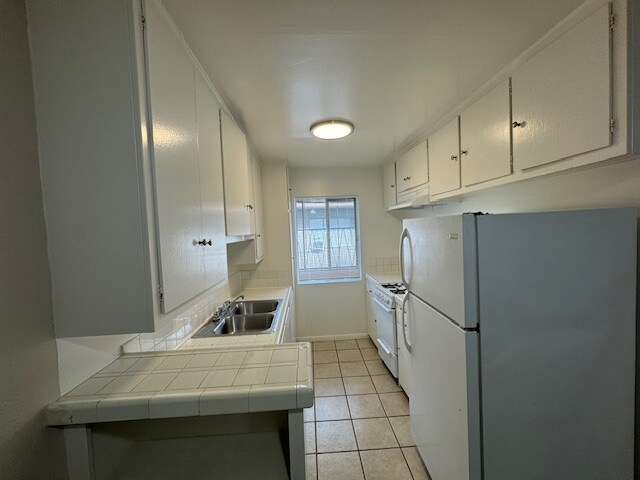 Building Photo - 4100 Arch Dr