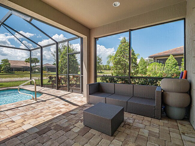 Building Photo - 5163 Longhorn Dr