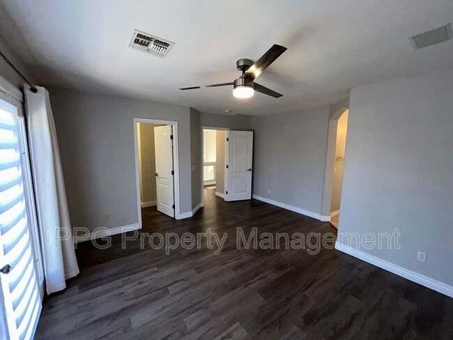 Building Photo - 4121 N Dania Ct