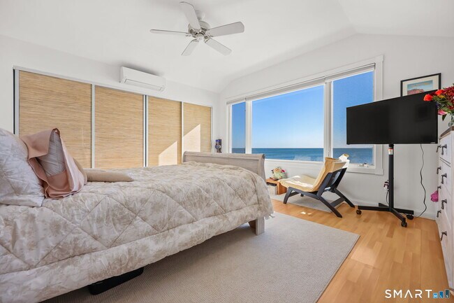 Building Photo - 1895 Fairfield Beach Rd