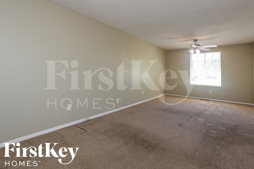 Building Photo - 4321 Castle Heights Dr