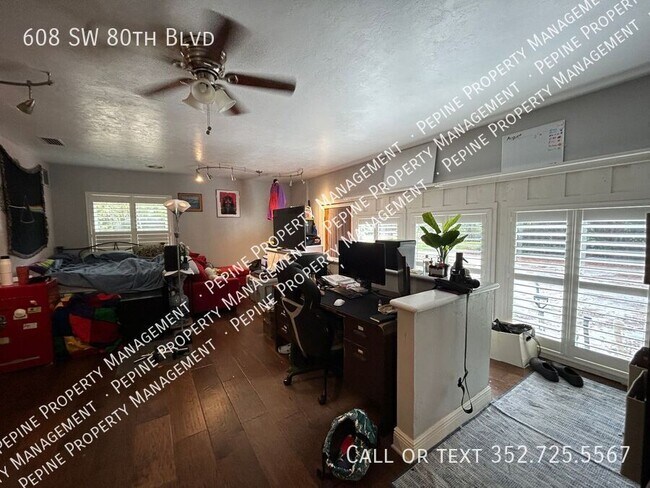 Building Photo - 608 SW 80th Blvd