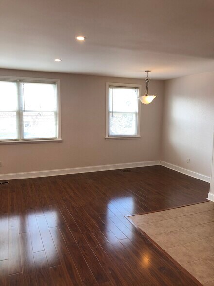 Building Photo - 203 Alnus St