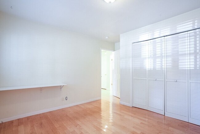 Building Photo - Beautifully Updated Three Bedroom Browns Valley Home