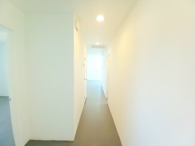 Building Photo - Fantastic Rental Opportunity in South Joshua Tree!