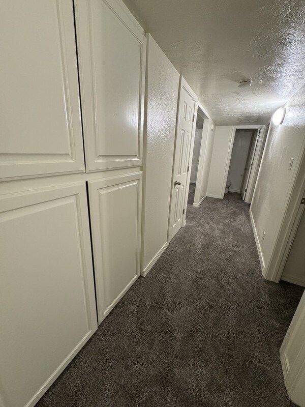 Building Photo - 95 S 600 E