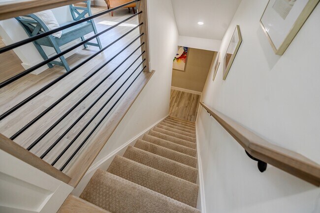 Building Photo - 2105 Brookridge Ter