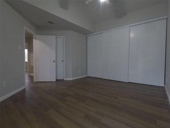 Building Photo - 16326 Tiburon Way