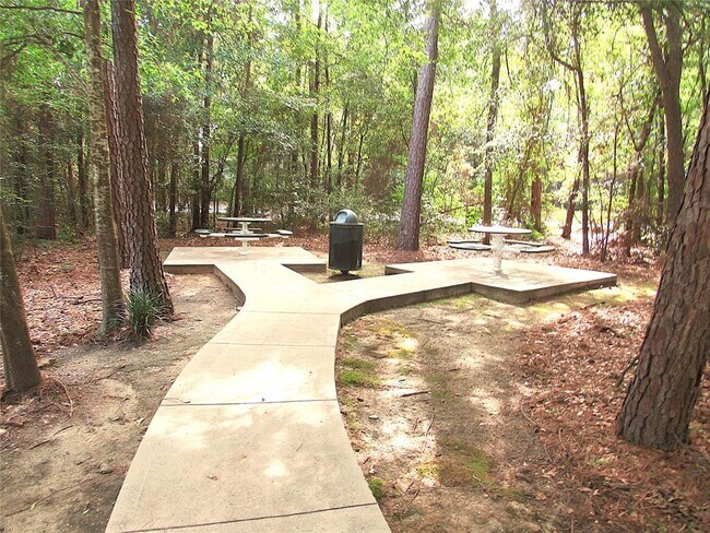 Building Photo - 24434 Sundance Spring Dr