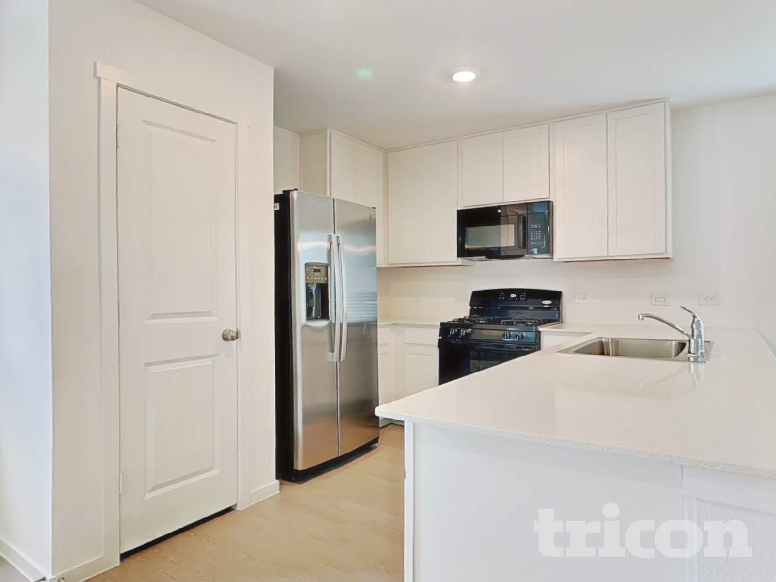 Building Photo - 1620 Parlier St