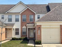 Building Photo - 8767 Hardwood Dr