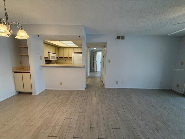 Building Photo - 19505 Quesada Ave