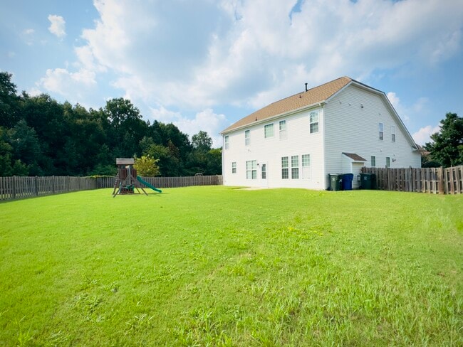 Building Photo - 6300 Falcon Knoll Cir