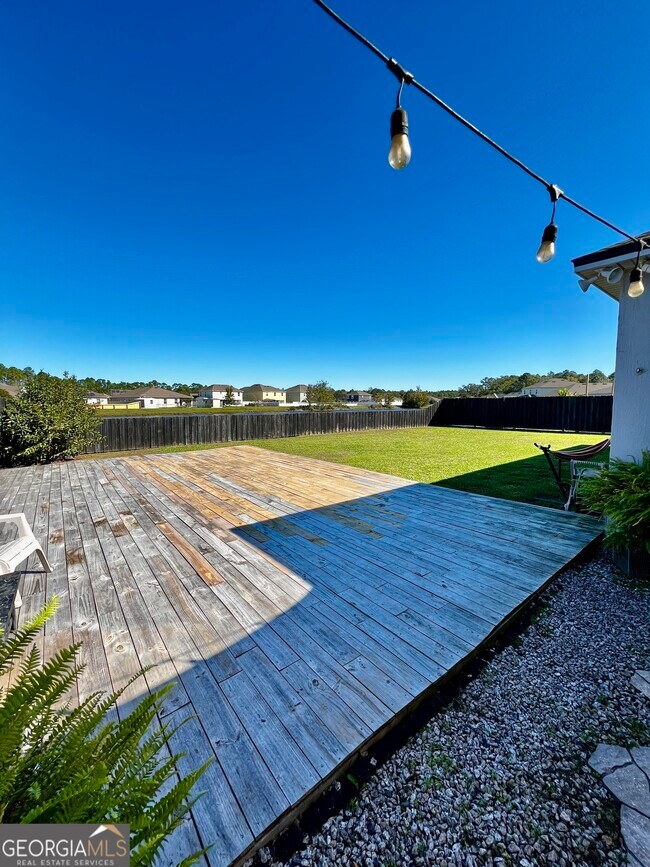 Building Photo - 125 Walnut Wy