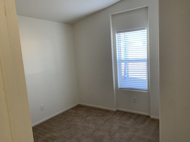 Building Photo - 201 S Greenfield Rd