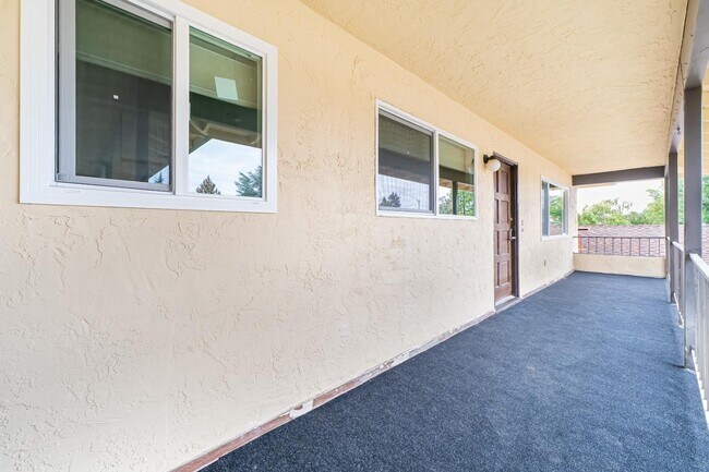 Building Photo - 22434 Salem Ave