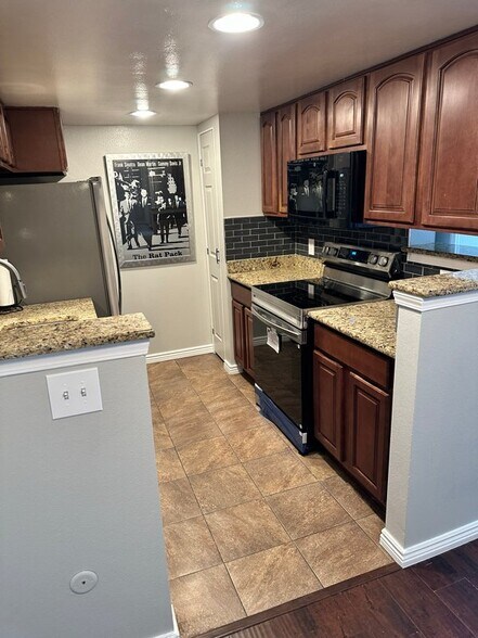 Building Photo - 4400 S Quebec St