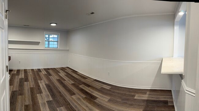 Building Photo - 107 Stoneshire Dr