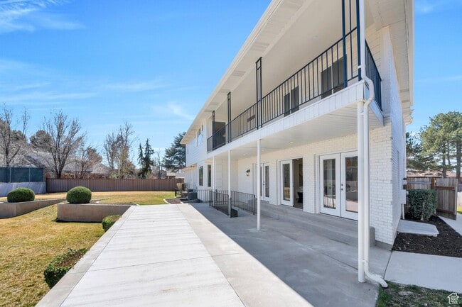 Building Photo - 881 S 635 W