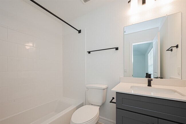Building Photo - 5243 Trenton Arbor Ln