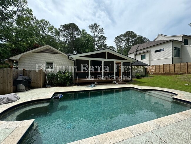 Building Photo - 381 Lynne Cir