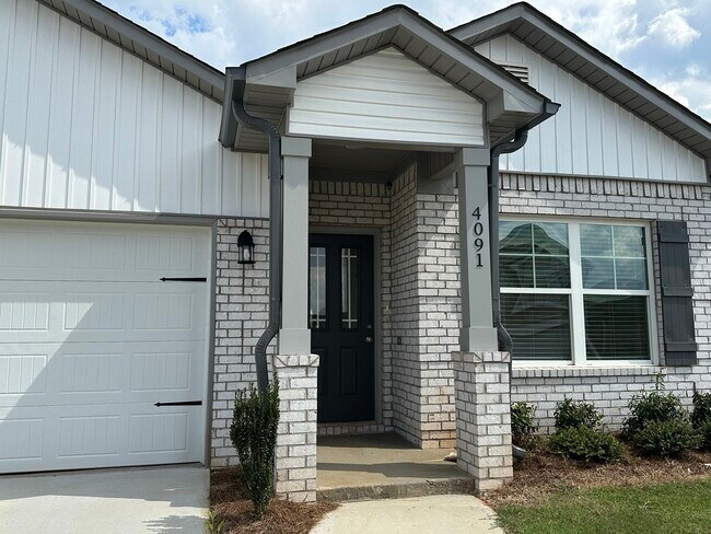 Building Photo - 4091 Textile Ln SW