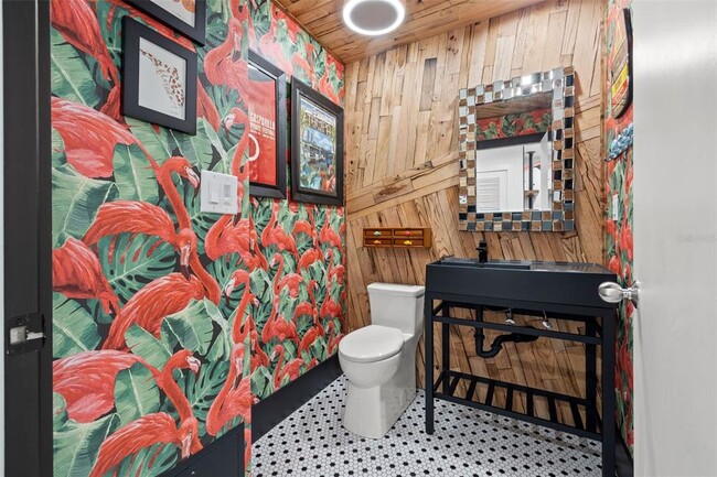 Building Photo - 1208 E Kennedy Blvd