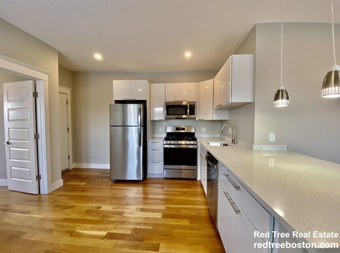 Building Photo - 167 Hampshire St