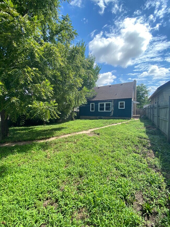 Privacy fenced backyard - 3915 Aldrich Ave N