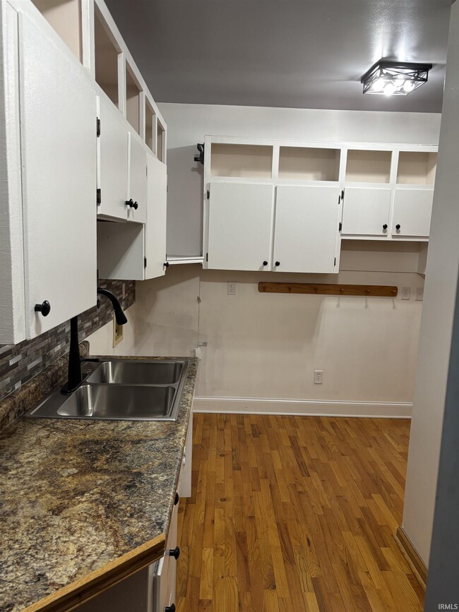 Building Photo - 4353 N County Rd