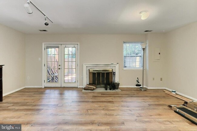 Building Photo - 9694 Poindexter Ct