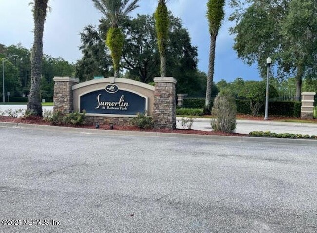 Building Photo - 13026 SUNSET LAKE Dr