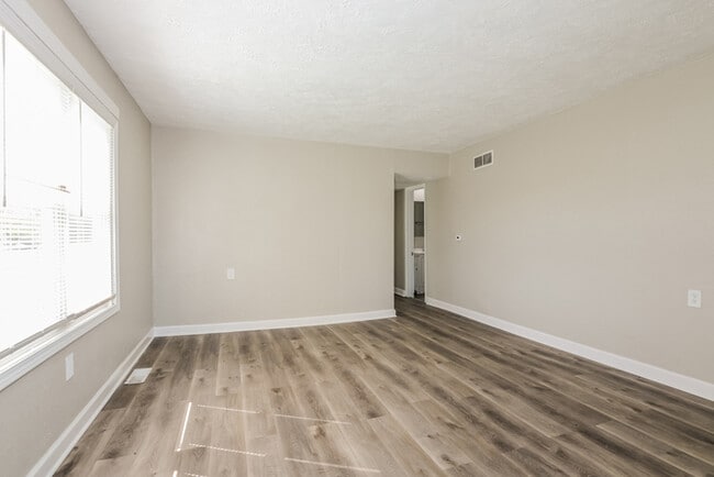 Building Photo - 2650 Kristen Dr