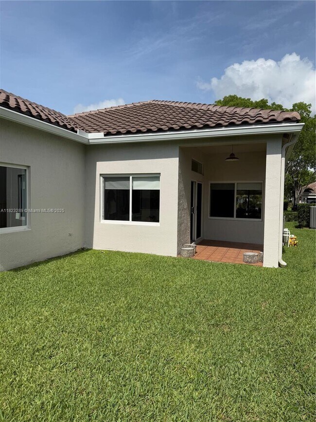 Building Photo - 4422 Foxtail Ln