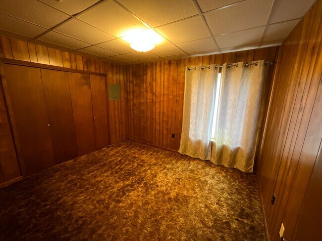 Building Photo - Rural 3/2 Apartment in Marianna with Well & Septic