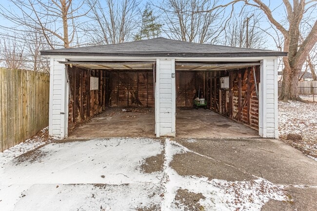 Building Photo - 26330 Pattow St