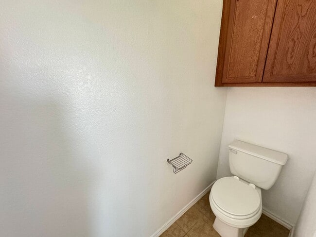 Building Photo - 6706 Golden Oak Ln