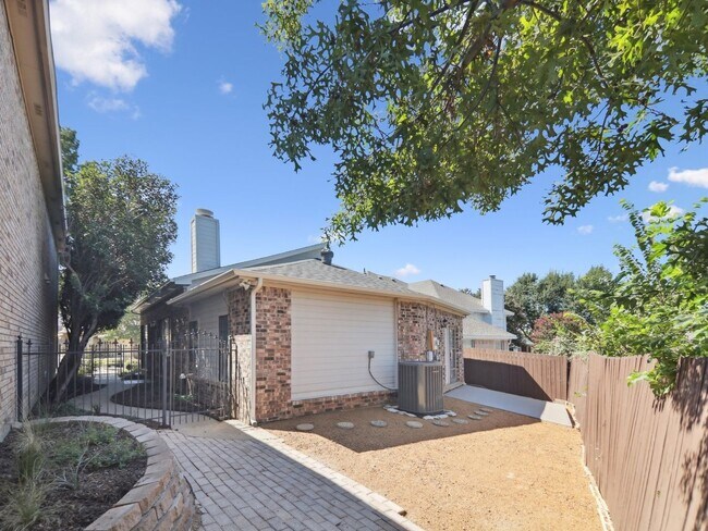 Building Photo - Spacious 2 Bedroom, 2 Bathroom Home in Eag...