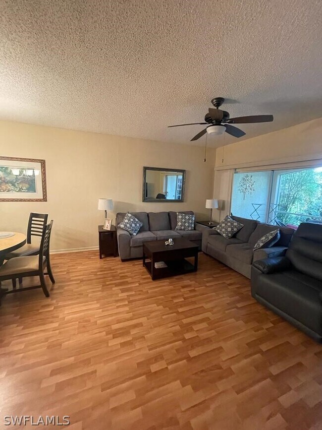 Building Photo - 1096 Woodshire Ln