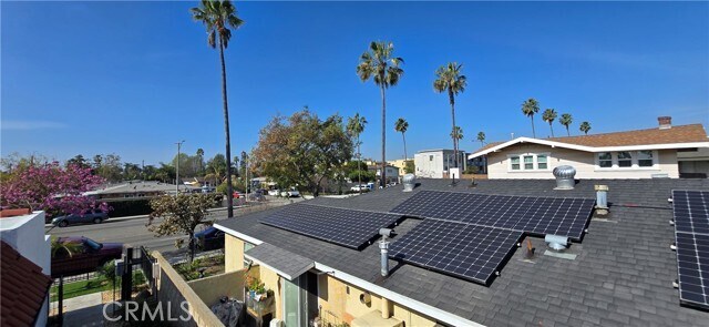 Building Photo - 840 S Anaheim Blvd