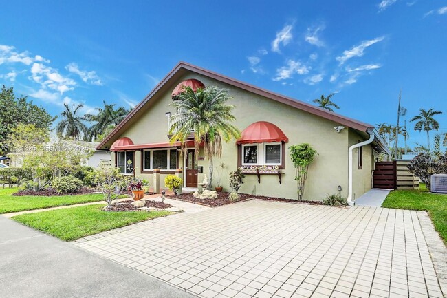 Building Photo - 1020 N 13th Terrace