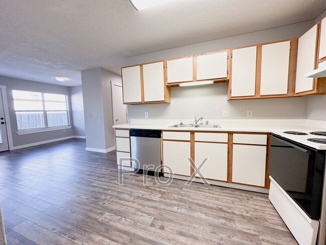 Building Photo - 1446 N Dawn Dr