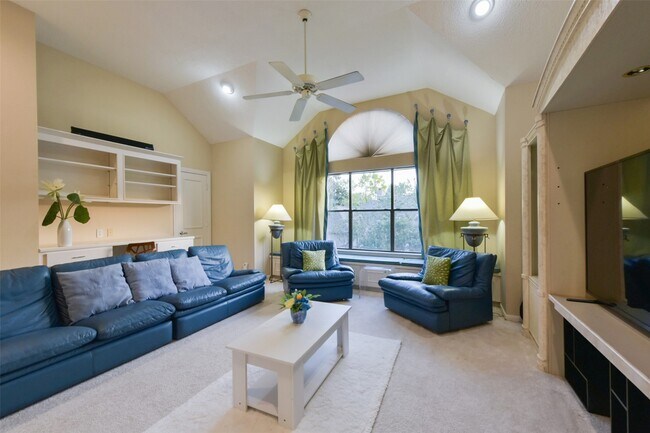 Building Photo - 14810 Tumbling Falls Ct