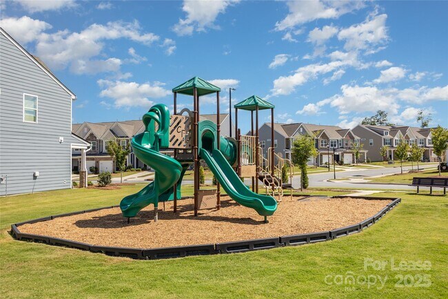 Building Photo - 6258 Tea Olive Dr