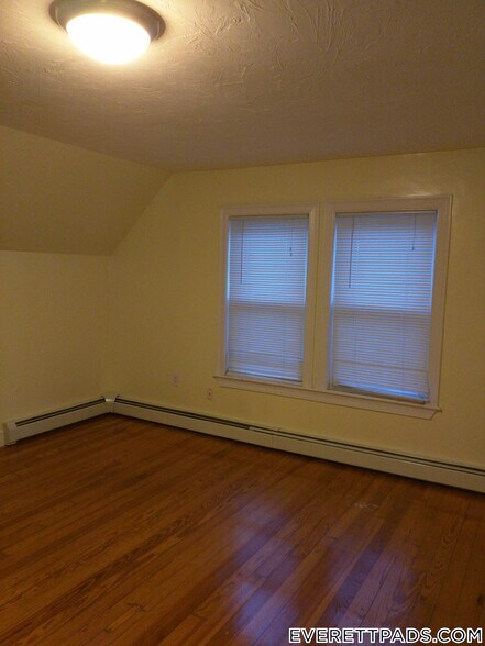 Building Photo - 161 Union St